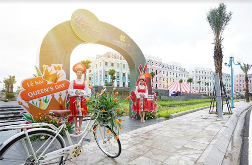 l&ecirc;̃ h&ocirc;̣i queen's day hạ long