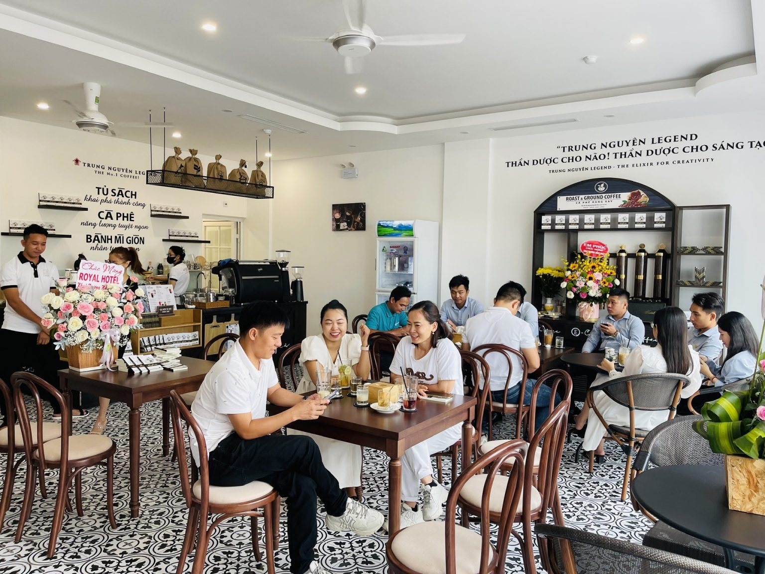 thiết kế trung nguyên coffee phú quốc thiết kế trung nguyên coffee phú quốc