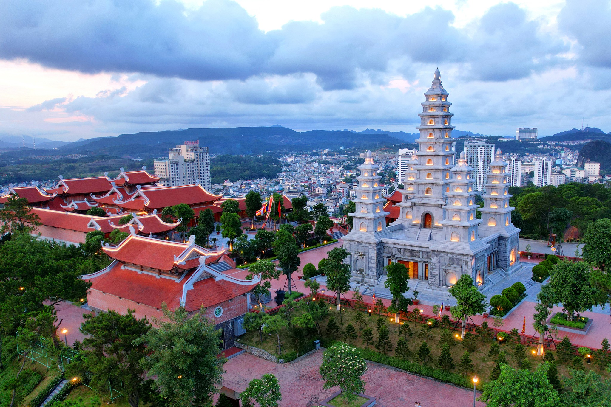 bảo hải linh thông tự bảo hải linh thông tự
